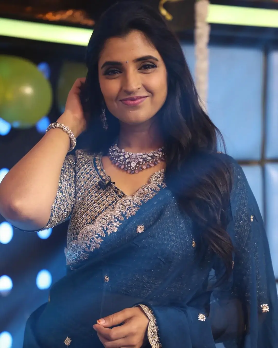 INDIAN TELEVISION ACTRESS SHYAMALA IN BLUE SAREE 2
